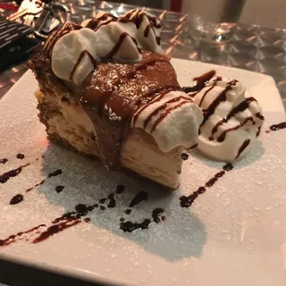 Dulce De Leche Cheesecake