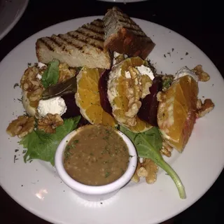 Spinach and Goat Cheese Salad