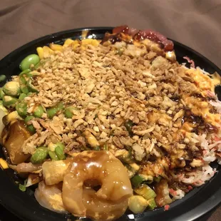3 scoop Build Your Own 3 Scoops Poke Bowl  Poor quality under the toppings...