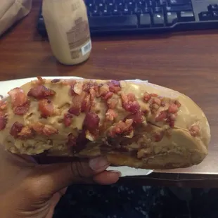 Yuuuummm bacon maple bar!!!