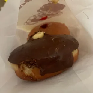 2 different types of donuts