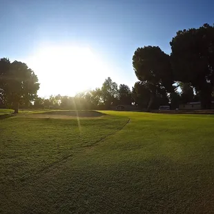 A picture of hole 3 on a nice evening.