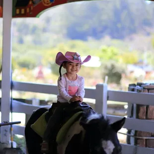 My daughter at Lemos Farm!