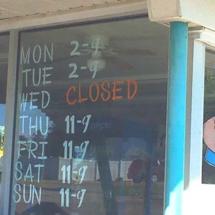 Picture taken Sept 2022. Hours may well be seasonal.