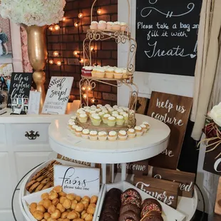 Lena's Flowers &amp; Catering