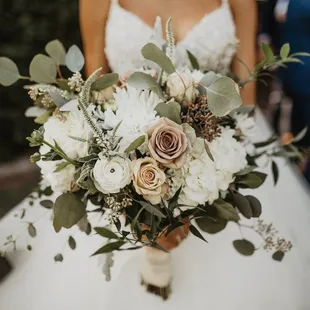 Lena's Flowers &amp; Catering