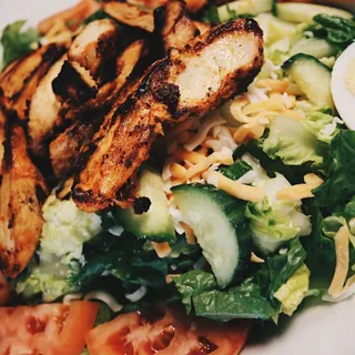 Grilled Chicken Salad Lunch