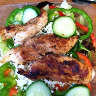 Greek Salad with Grilled Chicken