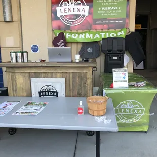 Saturday's April 24 - October 30, 2021 8 am - noon Tuesday's June 1 - August 31, 2021 9am - 1 pm