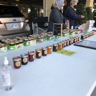 04/24/2021 - jams!!! All different kines!! Gotta come back for more before we leave! Love how nice these people are... so giving! Hugs!!!