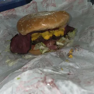 Pastrami burger