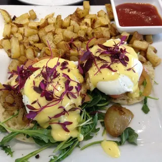 Smoked Salmon Benedict