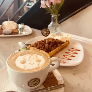 Bacon Waffle and Mango Latte with Latte Art