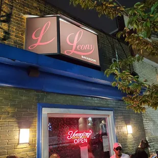 the outside of the restaurant