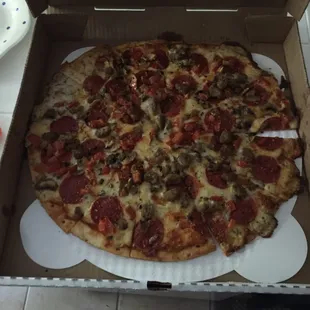 Garlic Italiano on thin crust