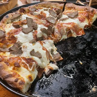 Large Sampler Pizza (5 toppings but less of each so it&apos;s not too heavy)
