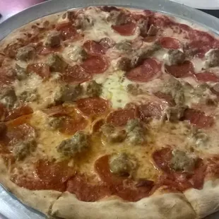 New York Pepperoni and Sausage Pizza