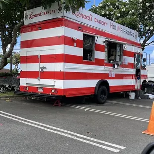 Leonard&apos;s Truck