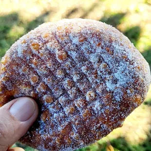 Da original Leonard&apos;s Malasada!