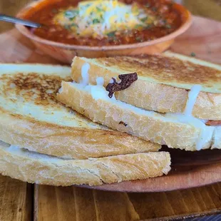 Pepperoni grilled cheese