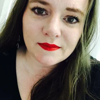Victoria P.