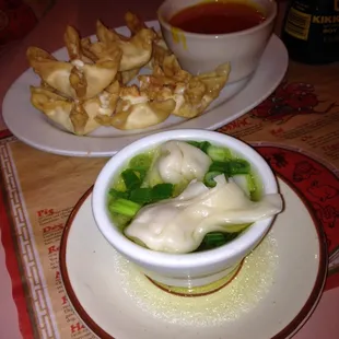 Won ton &amp; crab rangoons were good.