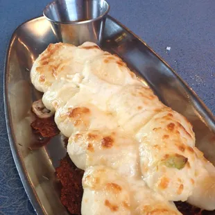 Cheesy breadsticks.