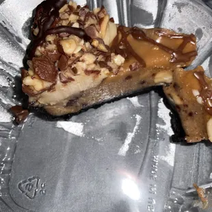 Peanut butter crunch pie