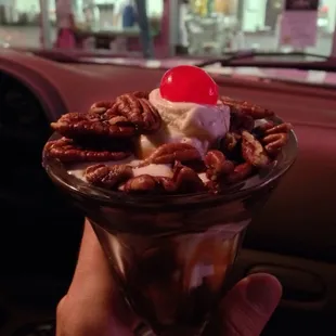 The Turtle sundae was pretty yummy.