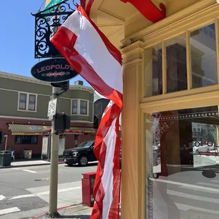 Leo's is back, baby!