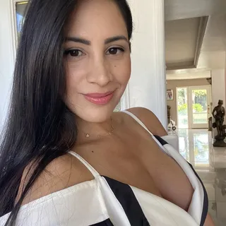 Ashlee C.
