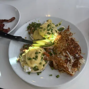 Chicken Carnitas Benedict