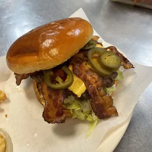 Bacon jalapeño burger with cheese