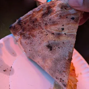 Perfectly done crust/undercarriage