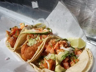 Ruben's Taco y Mariscos