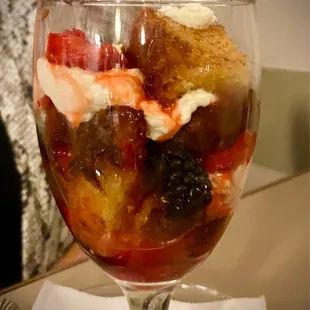 Fresh berries with Zabliogne Cream