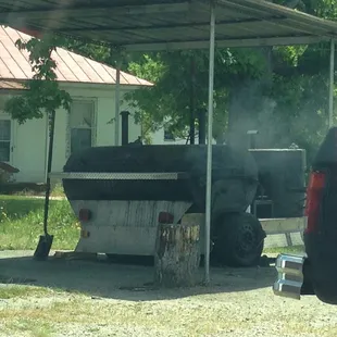 Smokin' the BBQ the way it's meant to be done