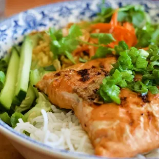 🐟Wild Coho Salmon Vermicelli Bowl ($13)🐟