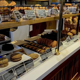 Display case || @hangry_detroiter