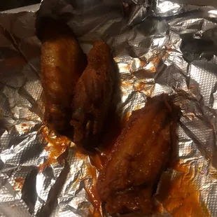 chicken wings and fried chicken, fried chicken wings, chicken, fried chicken, bbq chicken, bbq wings, food, poultry, chicken wings