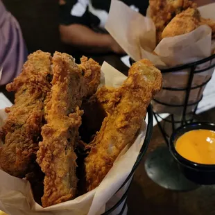 bbq wings, chicken wings and fried chicken, chicken, food, fried chicken, chicken wings, bbq chicken, poultry, fried chicken wings
