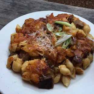 Burnt Mac and cheese with brisket