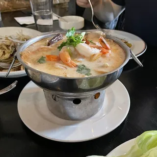 Hot and Sour Thai Tom Yum Soup