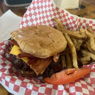 LE's Burgers