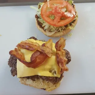 Bacon cheeseburger