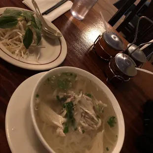 Kid &apos;s Beef or Chicken Ph Noodle Soup