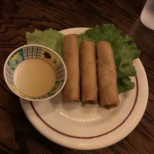 crispy spring rolls ($4.95)