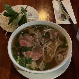 14. Extra Large Beef Noodle Soup