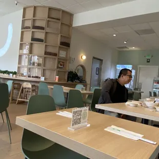 sushi and sashimi, interior