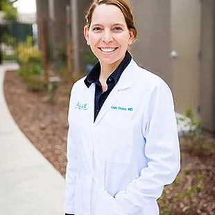 Leslie Storey, MD Board Certified Dermatologist